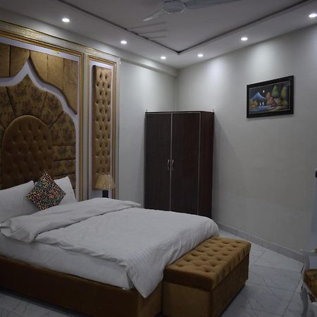 Relax Inn Lahore Exterior photo