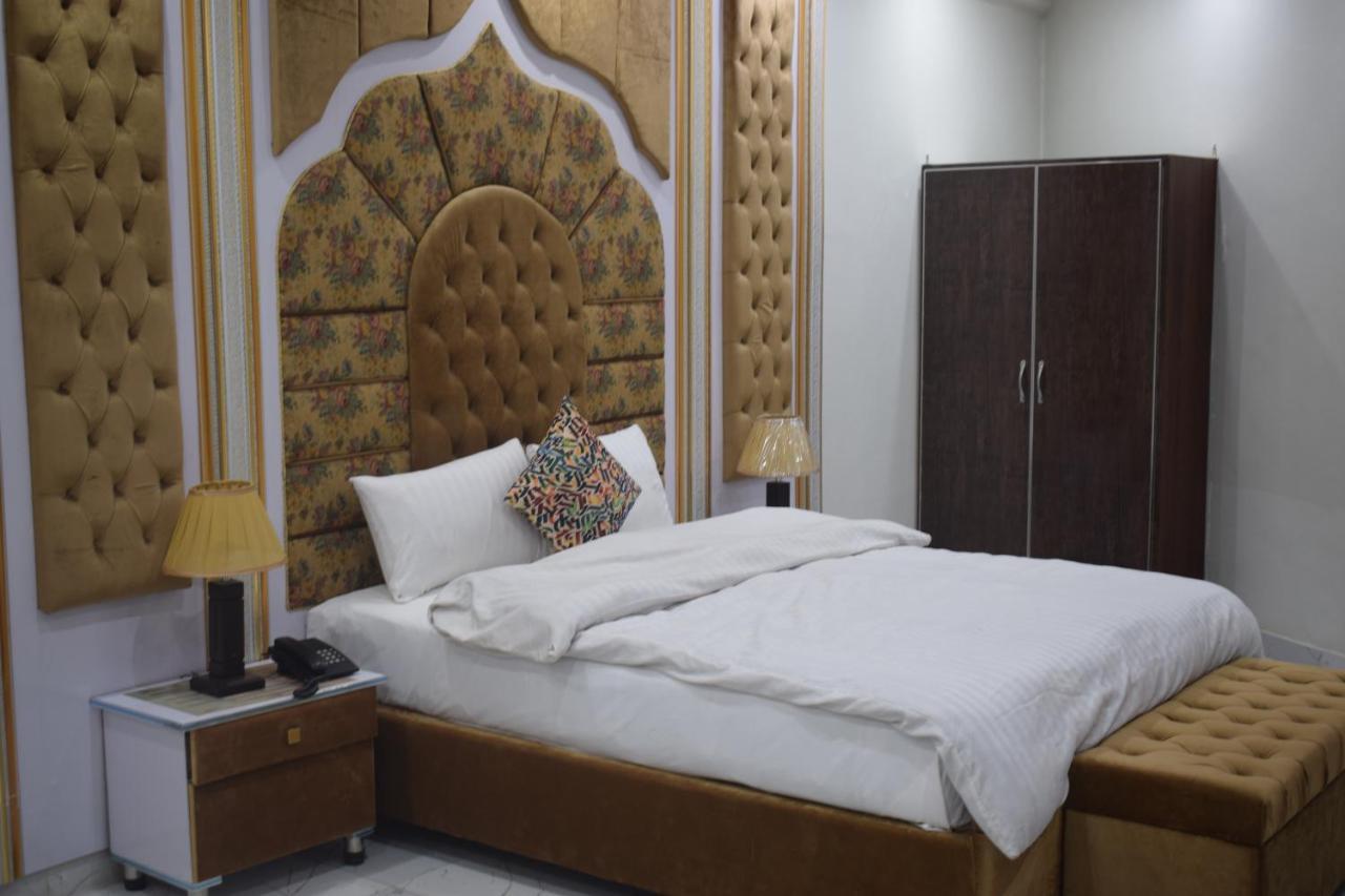 Relax Inn Lahore Exterior photo
